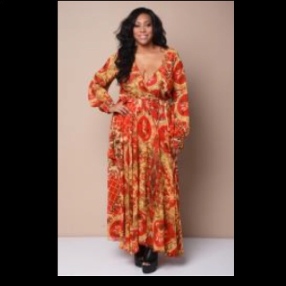 Classy Print Maxi Wrap Plus Dress - Picture 1 of 1